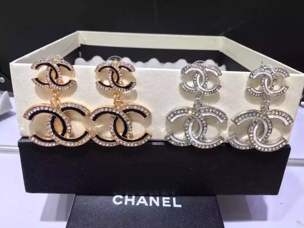 Orecchini Chanel Modello 1077